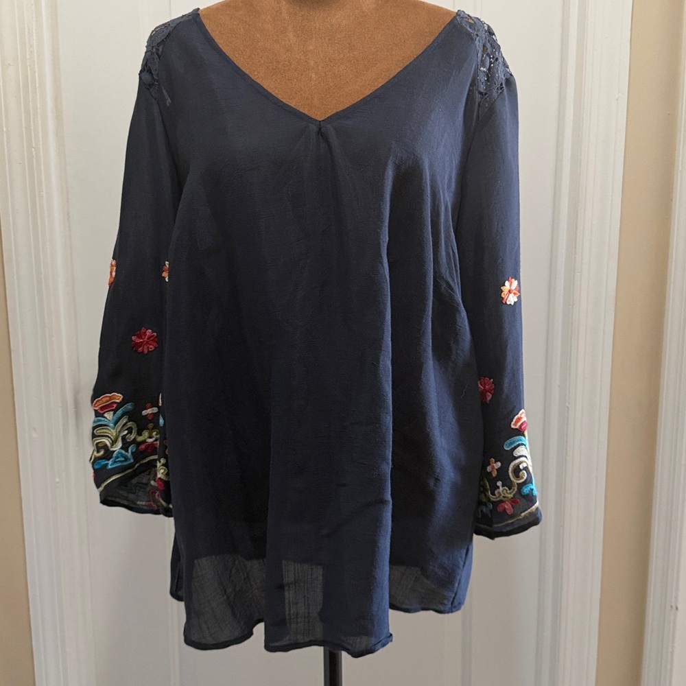 Anthropologie Fig and Flower Navy Blouse with Floral Embroidery and Lace Accents